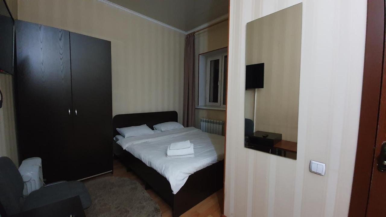 Fiveseasons Hostel Almaty Exterior photo